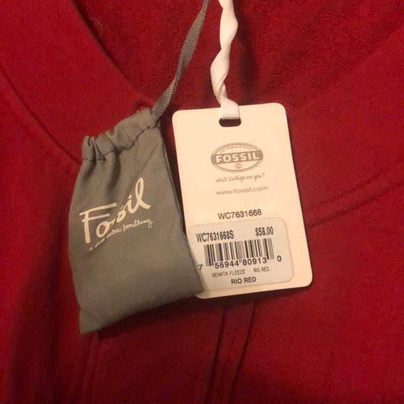 NWT Fossil Renata fleece in red - Picture 3 of 5